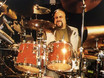 ﻿Am 13. Juli 2000 im df.M: Tony V. legt los ! 'VFX' ist Tony's Markenzeichen, nachdem er auch seine eigene Cymbal-Linie von Sabian benannt hat.