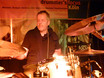 ﻿18.November 2013: Workshop Wolfgang Haffner für drummer's focus im Yard Club Köln:
Wolfgang Haffner beim Soundcheck im Yard Club Köln - es groovt mächtig