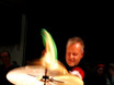 20. November 2013 Workshop Wolfgang Haffner im Club Merlin für drummer's focus Stuttgart: Dabei dürfen die bereits berühmt-berüchtigten Gummi-Quitsche-Hämmerchen natürlich nicht fehlen.