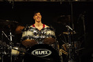 ﻿10.01.2014 drummer's focus 30Y-Liveshow mit der Band THE SINE:
df-Referendar Dave Bücherl mit seiner neuen Band The Sine.